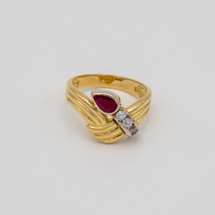 Gold and Zirconian Ring 18kt (17)